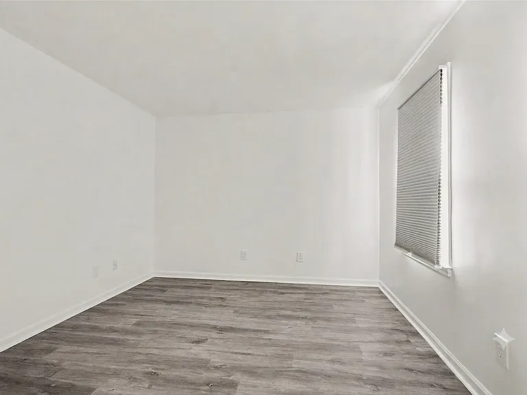 6540 Point Comfort Ln — Photo 15