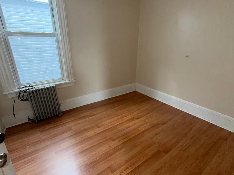 910-912 Madison Ave #2 — Photo 6