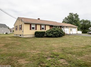 29 Buxton Rd, Saco, ME 04072