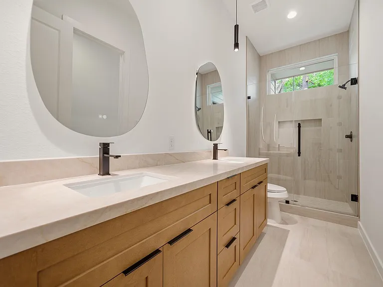8205 Calhoun Rd #A — Photo 10