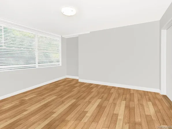 2287 Johnson Avenue image 8 of 15