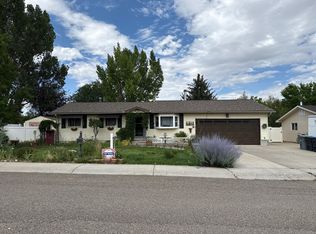295 Stage Pl, Green River, WY 82935