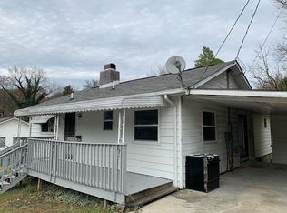 102 Thelma Rd, Oak Ridge, TN 37830