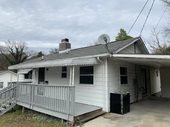 102 Thelma Rd, Oak Ridge, TN 37830