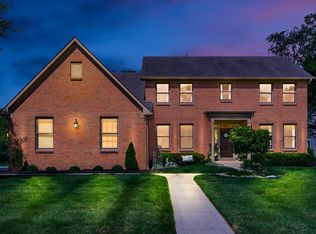 6368 Lake Trail Dr, Westerville, OH 43082