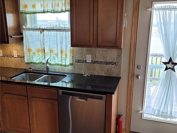 2nd image of 2411 City View Ct
