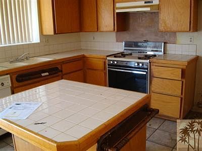 2nd image of 57392 Encelia Dr