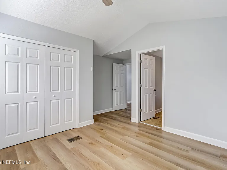 11321 Deep Ln — Photo 12