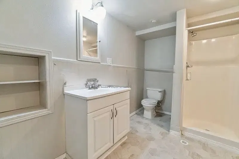 4 bed, 1573 sqft, $1,895 — Photo 1