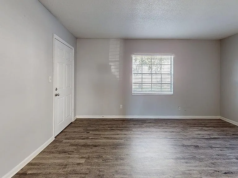 Two-Bedroom-French-Quarter-Living-Room 1