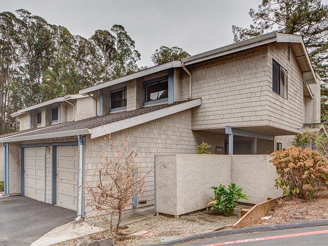 1st image of 2858 Lindsay Ln