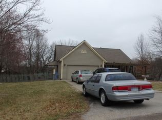 14956 Forest View Dr, Bonner Springs, KS 66012