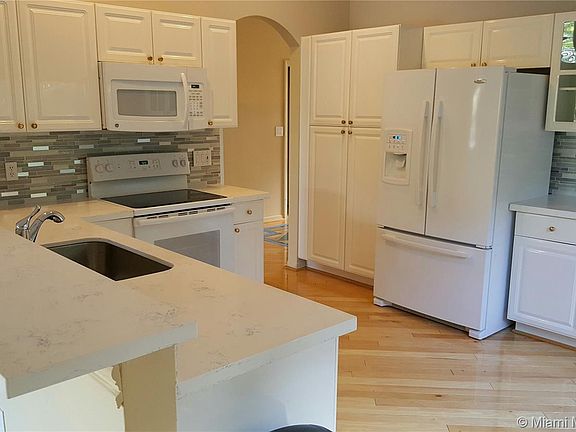 5th image of 17481 SW 35th St Unit 17481