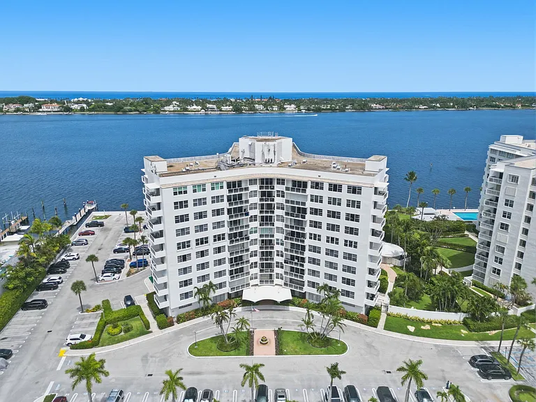 2800 N Flagler Dr #410 — Photo 28