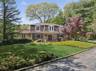 94 Cove Rd, Oyster Bay, NY 11771