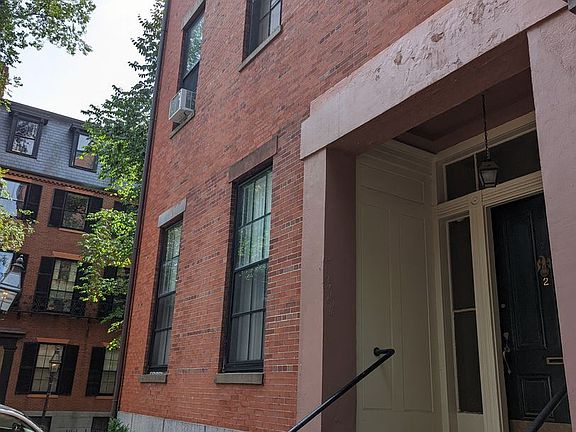 2nd image of 2 Louisburg Sq #11474671