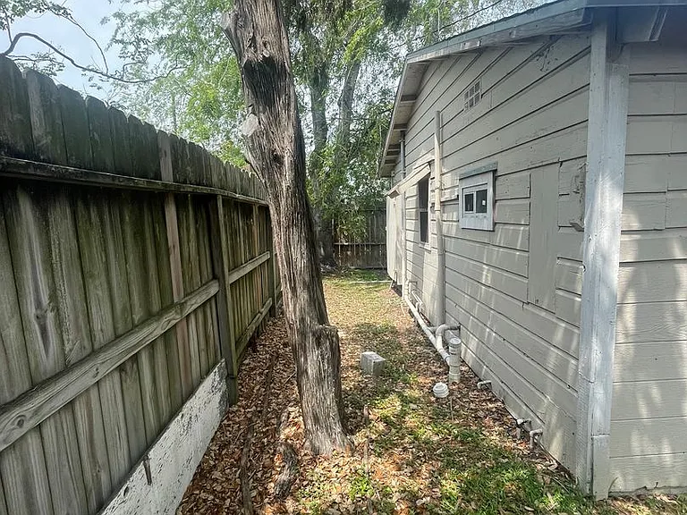 902 W Lakeside Dr — Photo 10