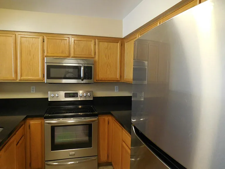 412 Feldspar Ln — Photo 8