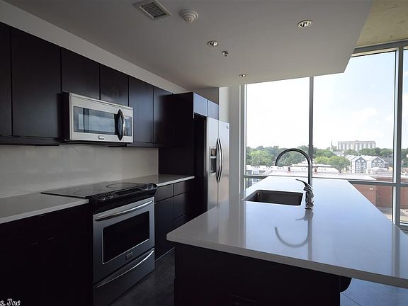 2nd image of 315 Rock St APT 810