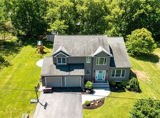 7470 James St, Fayetteville, NY 13066