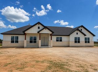 163 Pradera Ridge Drive, Floresville, TX 78114