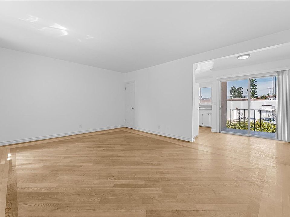 1st image of 11661 Erwin St APT 12