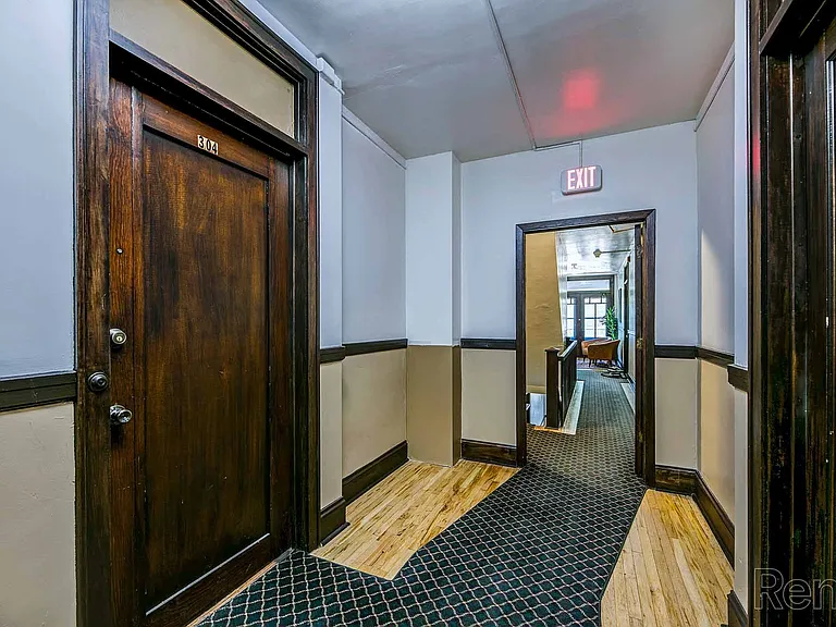 Grand and Dale Apartments — Photo 40