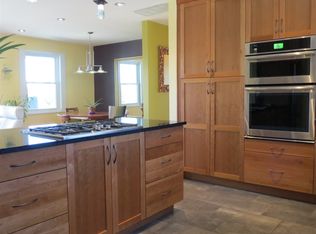 985 Nambe Loop, Los Alamos, NM 87544