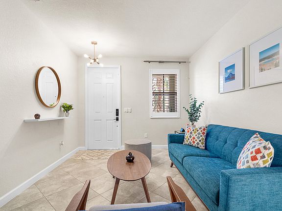 5th image of 4044 Devenshire Court