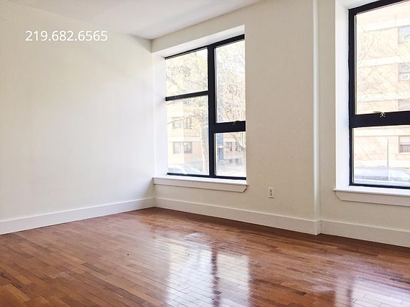3rd image of 180 Scholes St APT 01D
