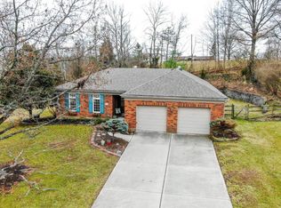 5907 Hickoryknoll Dr, Cincinnati, OH 45233