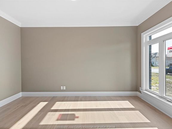 3rd image of 3586 Sutton Ave