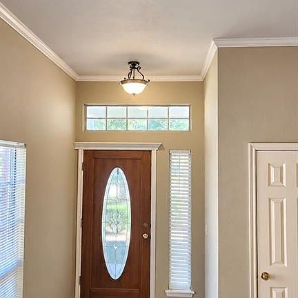 3rd image of 13821 Pawnee Dr