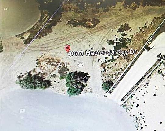 4th image of 4033 Hacienda Rey Dr