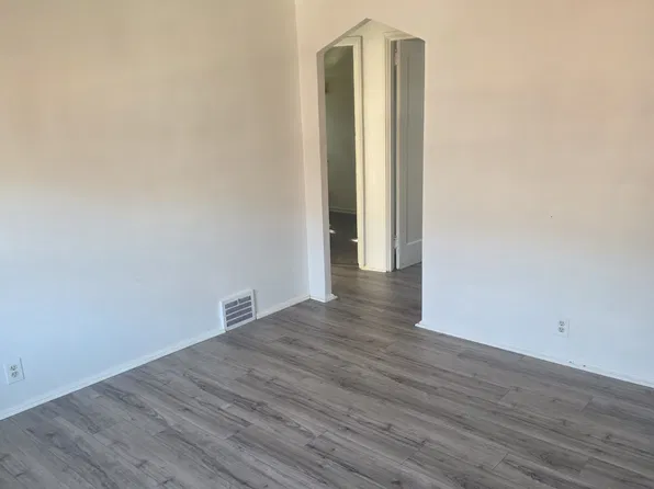 6800 Grand Ave APT 8C, Pittsburgh, PA 15225