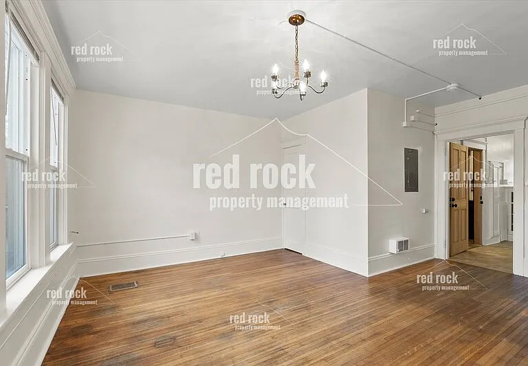 615 W 6th Ave #D — Photo 3