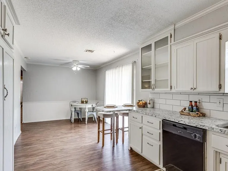 628 Sunset Dr — Photo 13