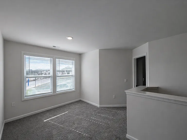 381 Creekview Rd — Photo 15