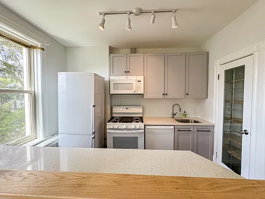 Rented by Corcoran | media 2