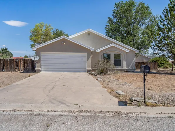 17 Rodgers Dr, Los Lunas, NM 87031