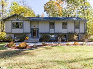 378 Rockport Rd, Port Murray, NJ 07865