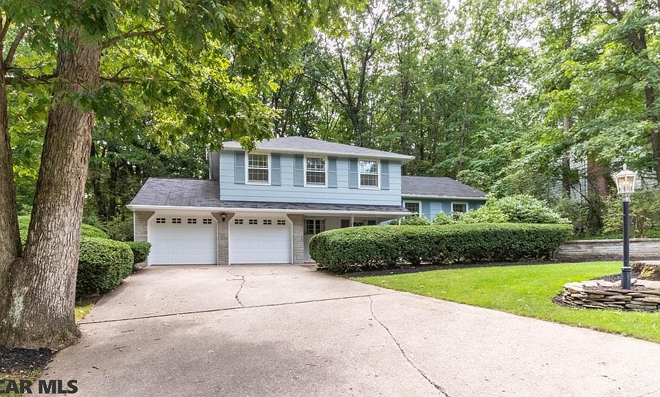 1st image of 613 Wayland Pl