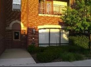 101 S Villa Ave, Villa Park, IL 60181