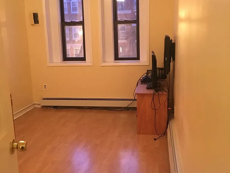 34 Madison Ave #1 — Photo 16