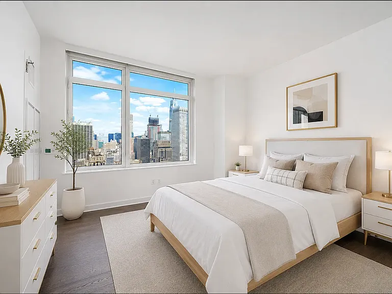 42 W 33rd St #Penthouse 2 — Photo 1