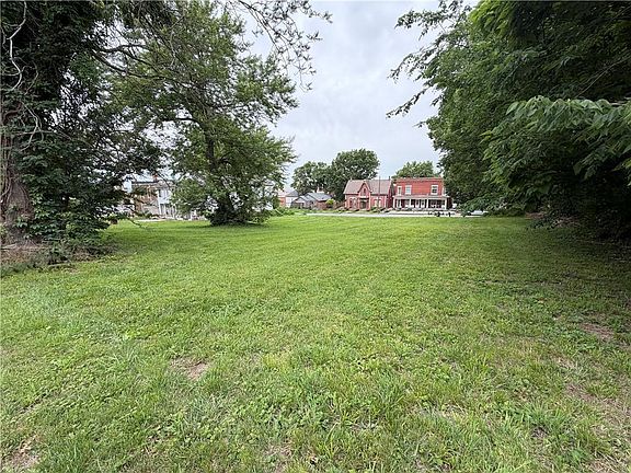 3rd image of 717 & 719 S 10th St