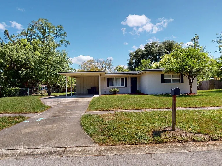 7408 Canaveral Rd — Photo 1