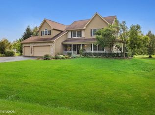 3013 Fawn Trl, Crystal Lake, IL 60012