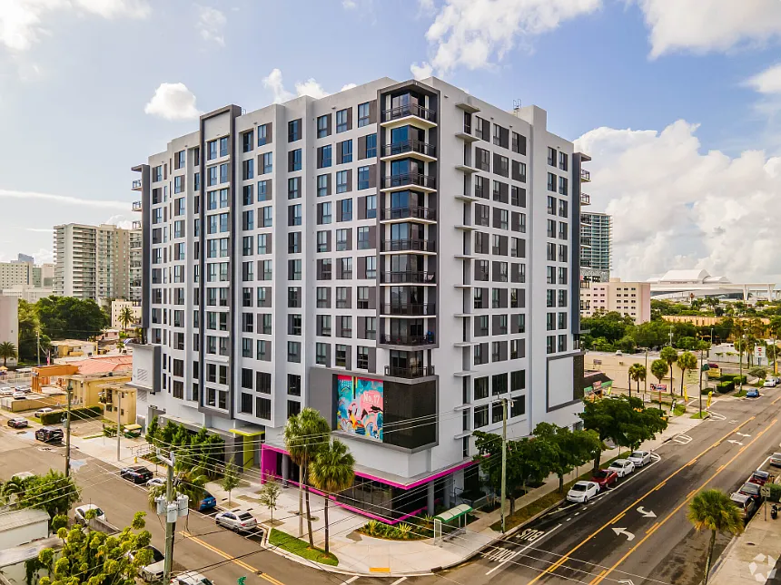 NO 17 ALLAPATTAH RESIDENCES