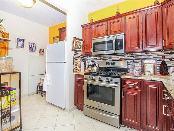 3rd image of 793 Saint Anns Ave #27C